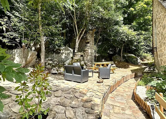 La Pastourelle En Lozere